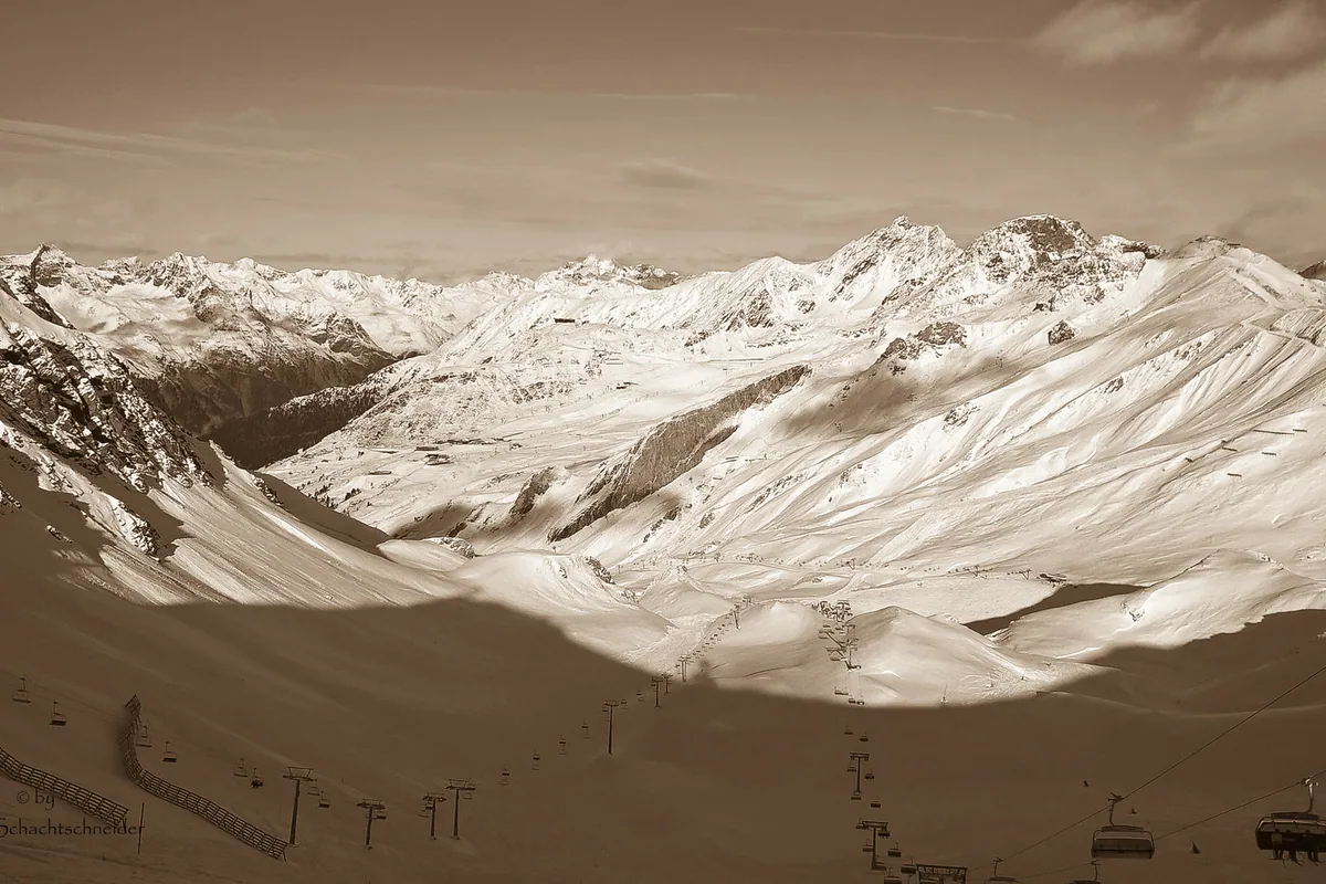 Sfeerbeeld van wintersport in Oostenrijk – Ontdek de Perfecte Sunweb Vakantie naar Oostenrijk