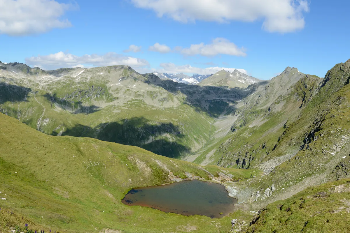 Sfeerbeeld van een Oostenrijks natuurgebied – De 10 mooiste Watervallen in Oostenrijk